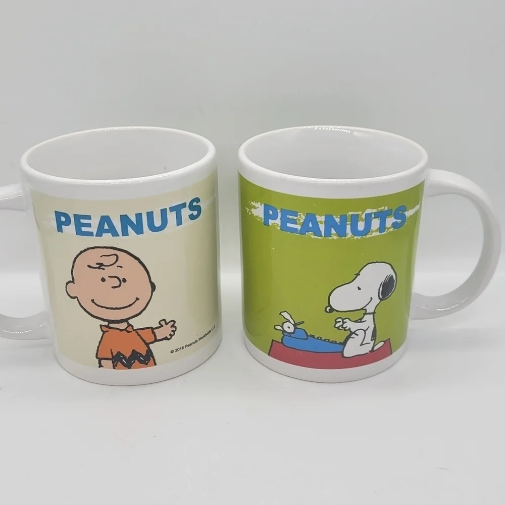 Lot of 2 Mugs Peanuts 2016 Worldwide LLC Multicolor Solid White 16 oz